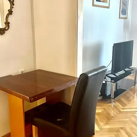 Apartment With Wifi - 27676 *